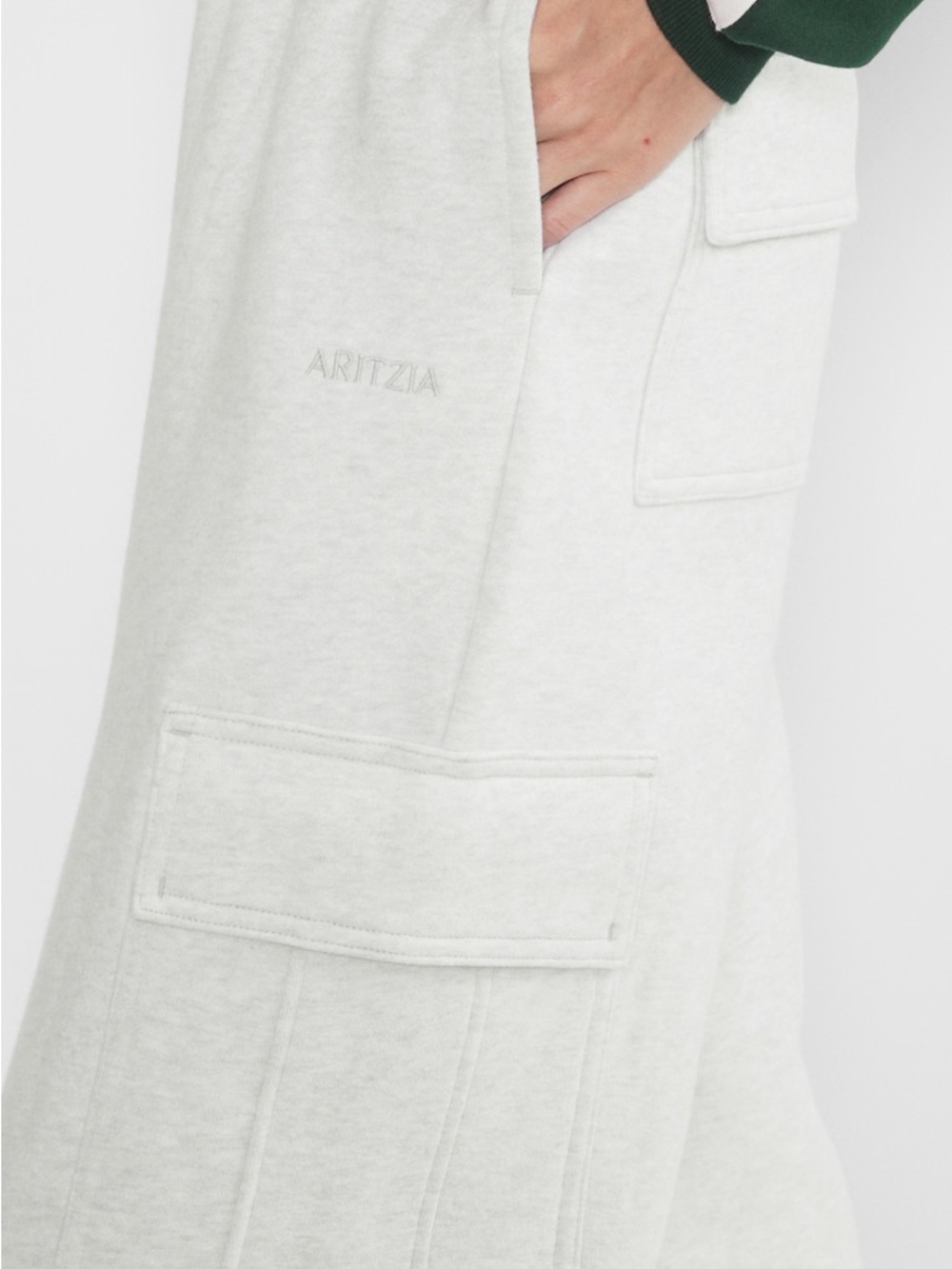 Aritzia NWT Cozy Sweatfleece Mega Cargo Joggers - Size 2Xl - Picture 3 of 7